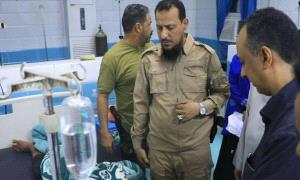 المحافظ شيخ يتفقد مطار عدن الدولي عقب الاستهداف الصـ.ـاروخي الحو.ثي ويوجه بإيواء المسافرين