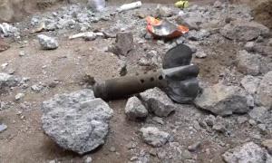قذيفة حو.ثية تقتل مواطناً داخل منزله في لحج