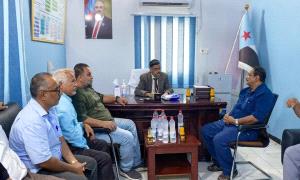 وفد من الجمعية الوطنية يزور مستشفى عبود العسكري بالعاصمة عدن لتفقد أحوال جرحى القوات المسلحة الجنوبية
