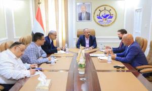 وزير النقل يبحث مع شركة فالار الامريكية ترتيبات المرحلة الثانية لمشروع تعزيز أمن الطيران المدني
