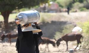 نقاط الحو.ثيين تحتجز الغاز والمياه وتفاقم الحصار على تعز
