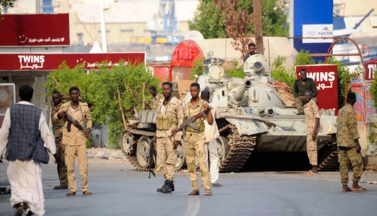 معسكر بورتسودان يتصدع .. كيف تفاقم الصراع بين الإسلاميين والمسلـ.ـحين ؟
