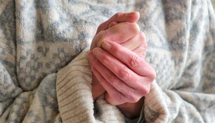 قشعريرة بلا حمى.. متى تكون طبيعية ومتى تنذر بمشكلة صحية؟