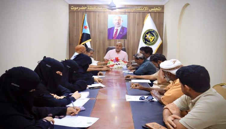 تنفيذية انتقالي حضرموت تدعو إلى إبقاء الجنود الحضارم في ثغور المحافظة