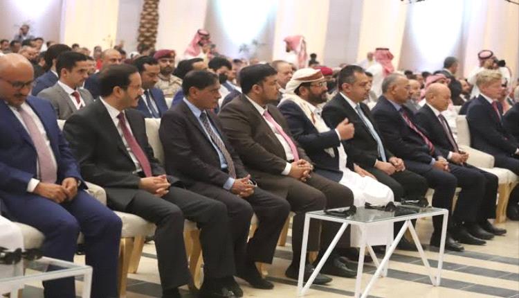 زلزال مرتقب في مجلس القيادة الرئاسي.. "إعادة ضبط المصنع" تبدأ من هذا الملف!