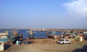 جـ,ـرائم تهجير قسري.. مليشـ,ـيا الحـ,ـوثي تُشرّد سكان الساحل الغربي وتنهب ممتلكاتهم
