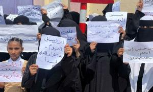 صحفي يتهم سلطة حضرموت باستخدام عقود المتعاقدين لإسكات مطالبهم