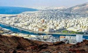 ضربة جوية غامضة تهز غرب المكلا.
