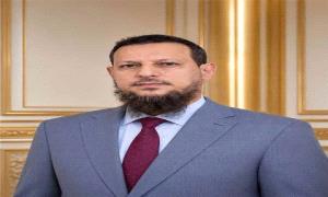 أولياء أمور طلاب عدن يناشدون المحافظ عبدالرحمن شيخ التدخل لضبط رسوم المدارس الخاصة
