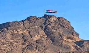 علم الجنوب شامخاً فوق قمم كهبوب.. نروي ترابك بدمائنا لتنتصر يا موطني