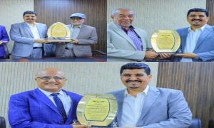 وكيل هيئة الطيران المدني يكرم ثلاثة من قيادات الهيئة السابقين وفاءً لعطاءاتهم المتميزة

