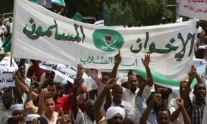 حوار "الإخوان" في السودان.. محاولة للعودة إلى السلطة على جثث الحـ.ـرب